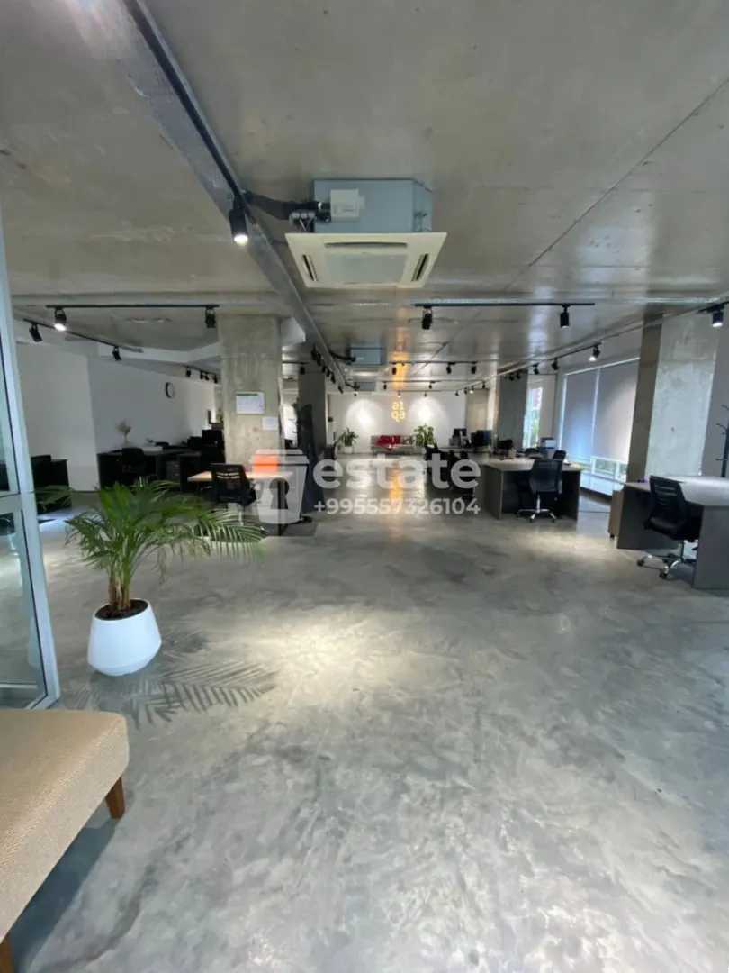 Selling commercial premises opposite the stadium — photo 4