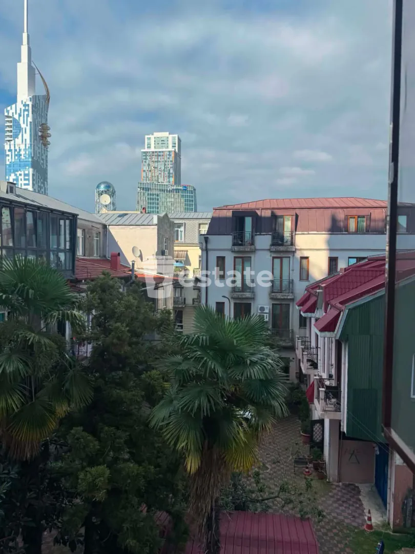 Selling a comfortable 2+1 apartment in old Batumi — photo 9