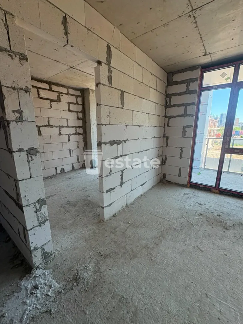 Selling a black frame structure near the airport — photo 2