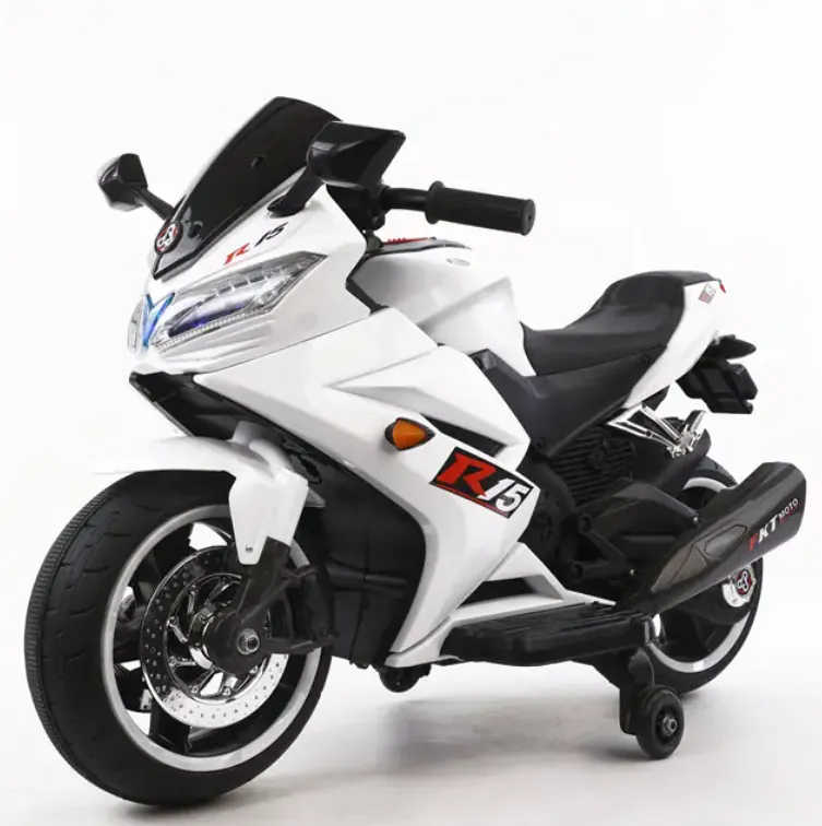With R15 rubber tires / leather seat. R15W — photo 1