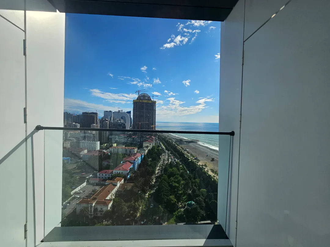 Renting out an elite apartment on the first line in Batumi — photo 8