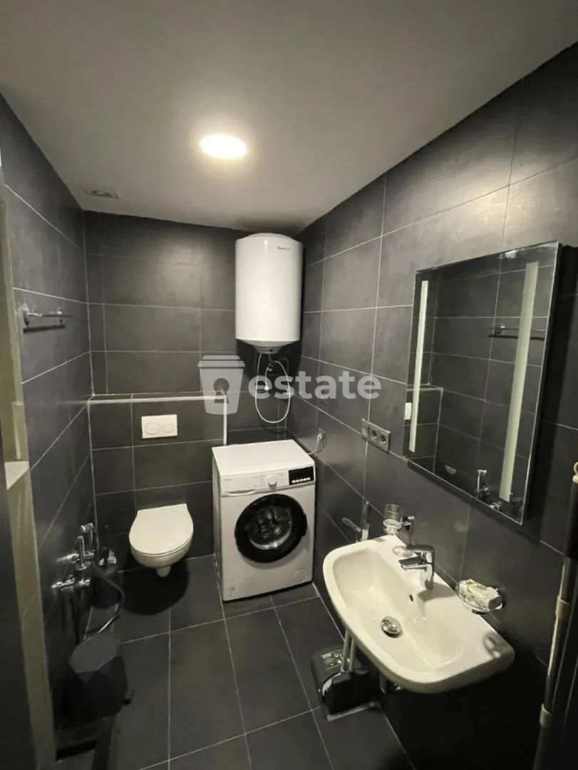 Renting out a modern 1+1 on New Boulevard — photo 9