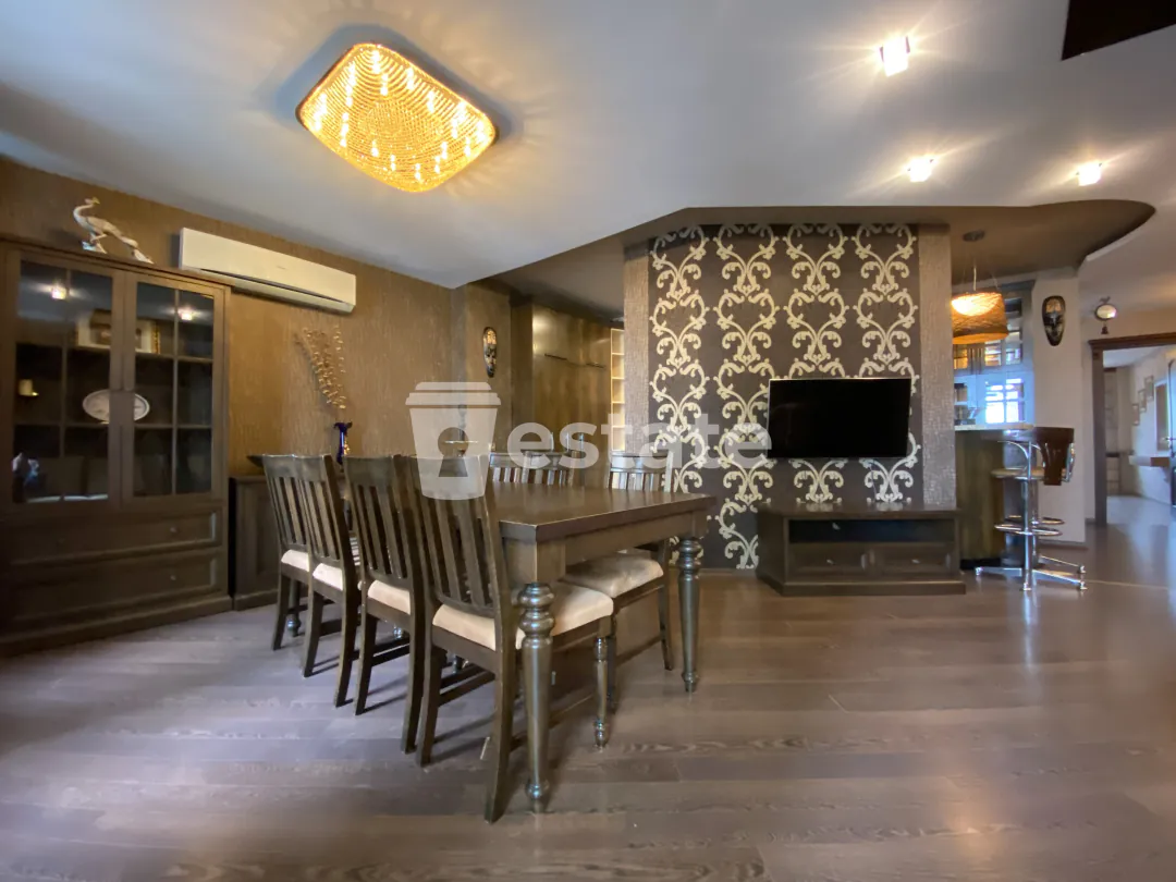 Selling spacious 2+1 apartment — photo 2