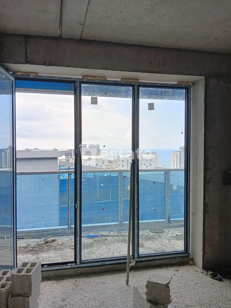 Studio apartment for sale in white frame construction on Heroes Alley — photo 4