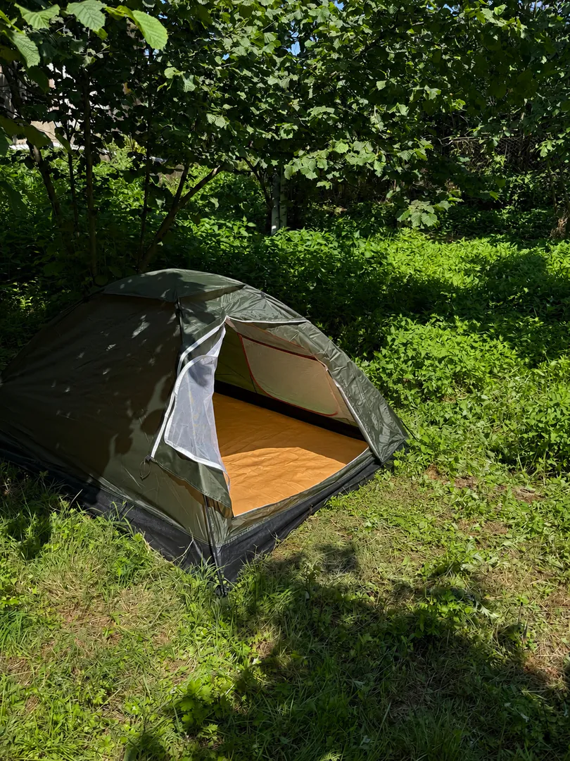 Two-person tourist tent — photo 1
