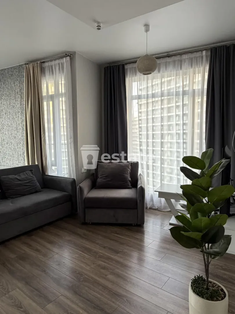 Selling a bright 1+1 apartment on the new boulevard — photo 2