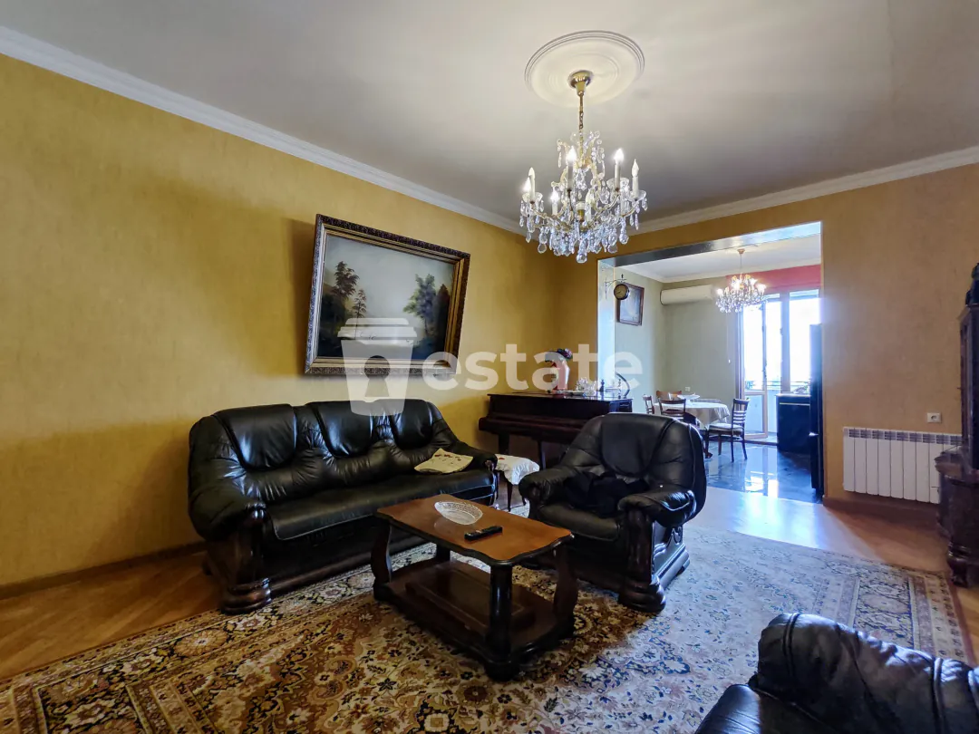Renting out a spacious 1+1 near Batumi Mall — photo 1