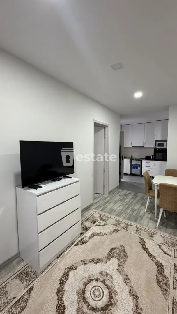 Sell fresh 1+1 apartment in Elt quarter — photo 2