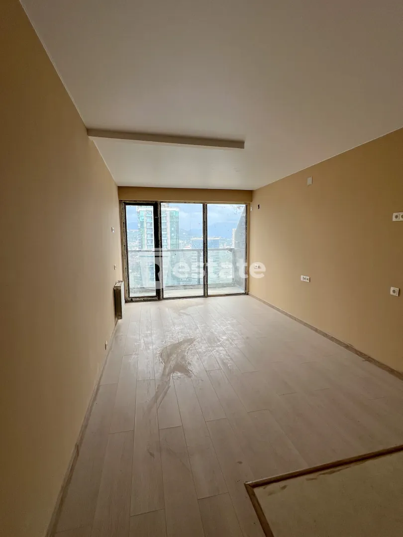 Selling a new studio on Heroes Alley — photo 1