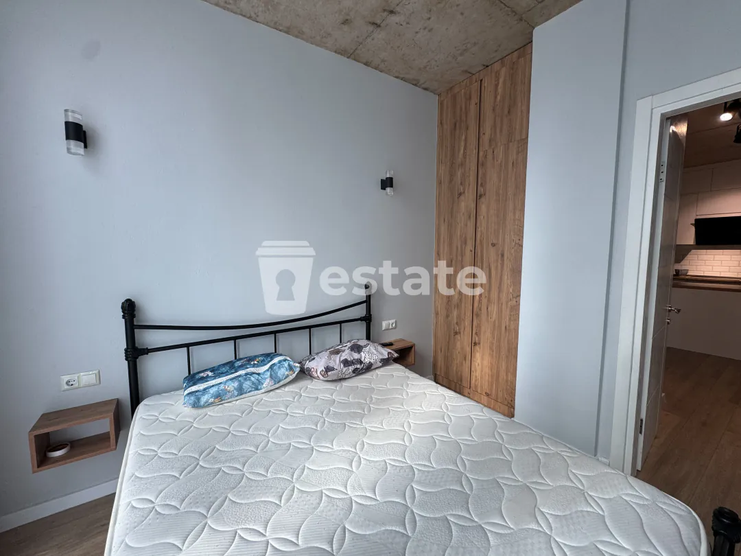 Selling a modern 1+1 apartment on Heroes Alley — photo 5
