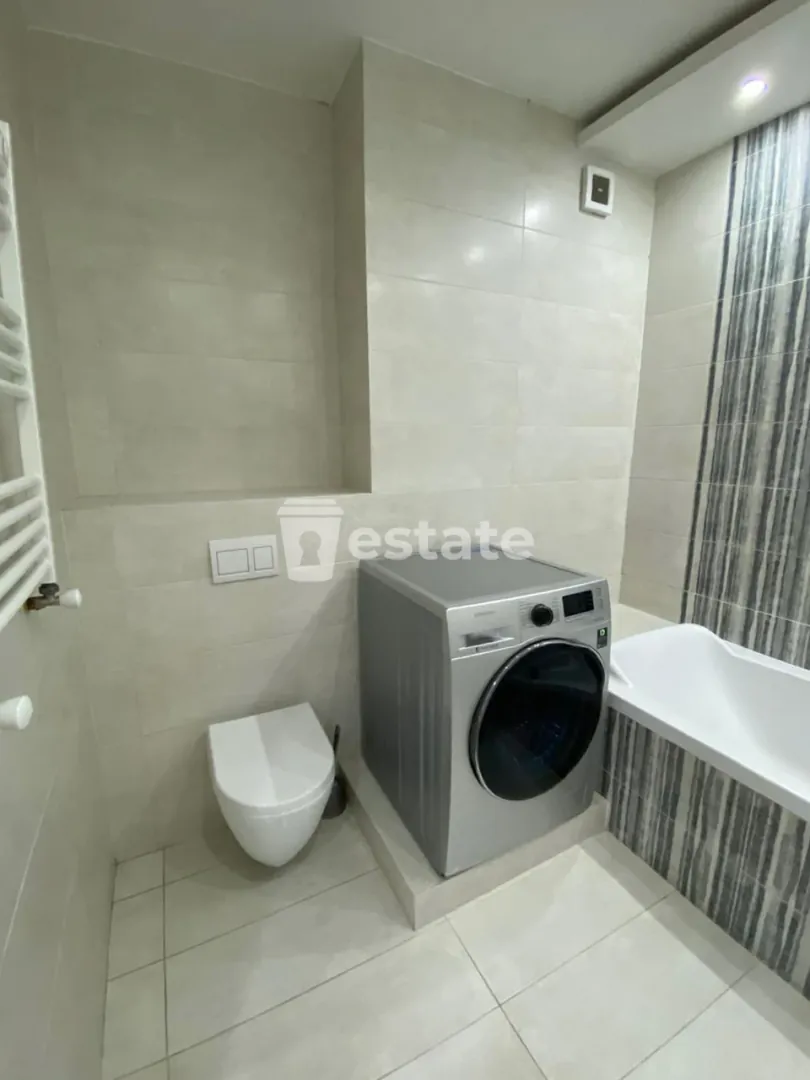 Selling spacious 1+1 near Grand Mall — photo 8