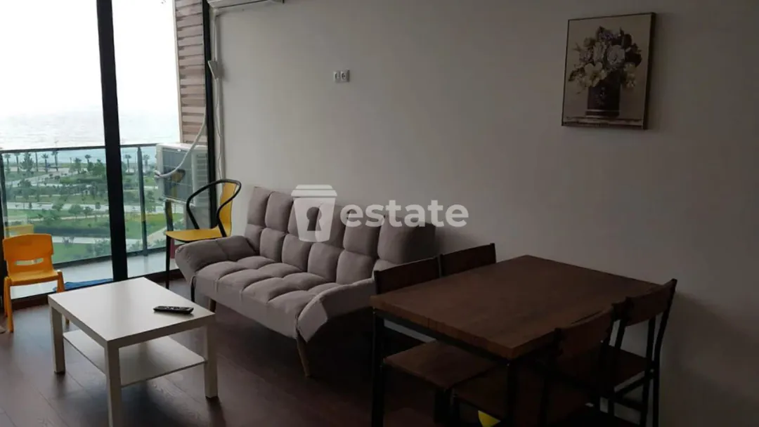 Selling a cozy 1+1 on the new boulevard — photo 1