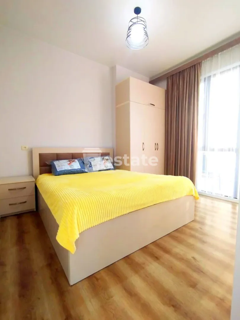 Renting out a fresh 2+1 near Heroes Avenue — photo 3