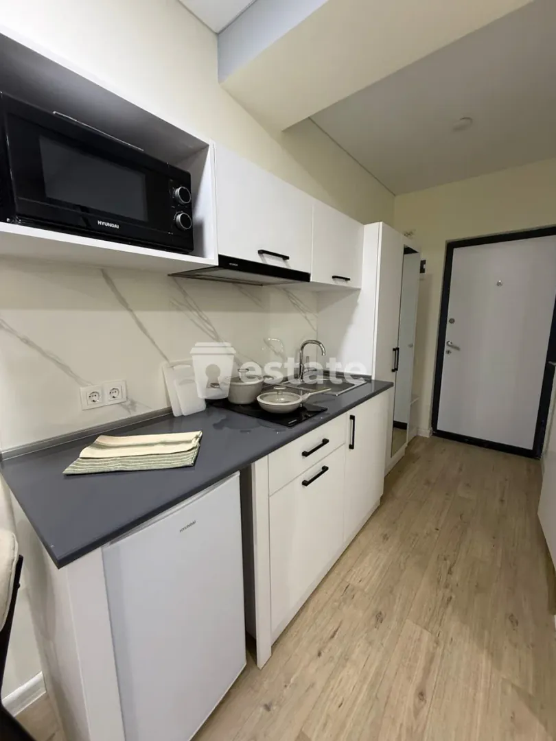 Selling a modern studio on Heroes Alley — photo 8