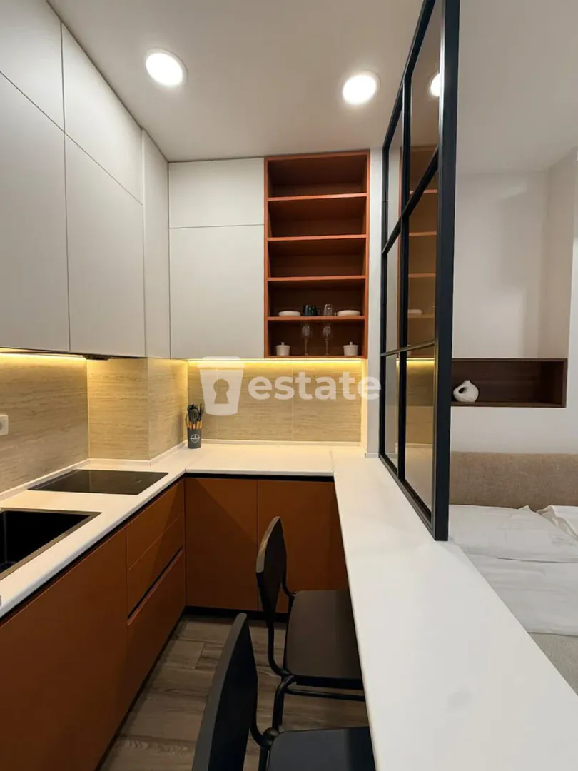 Selling a cozy studio near the Alley of Heroes — photo 4