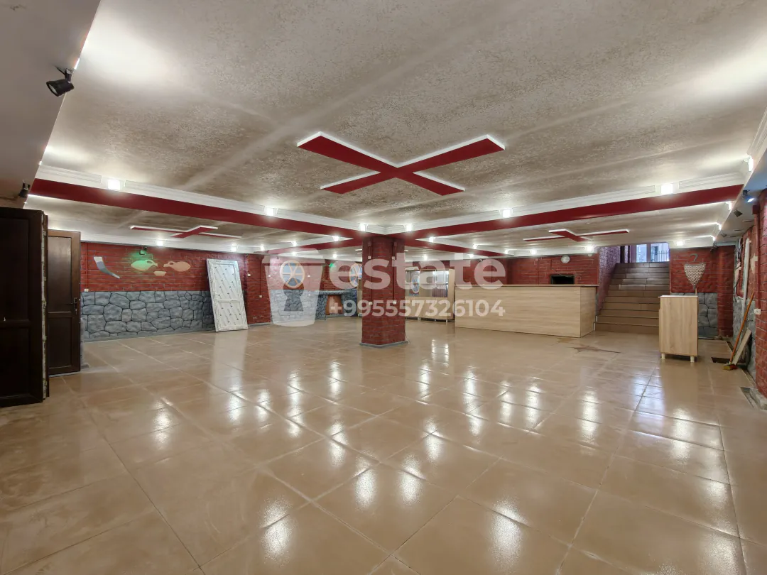Large commercial space for rent — photo 6