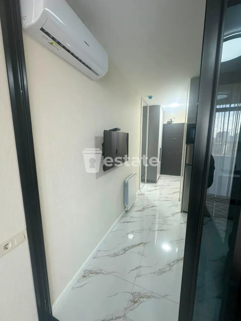 Spacious studio for rent on Heroes Alley — photo 3