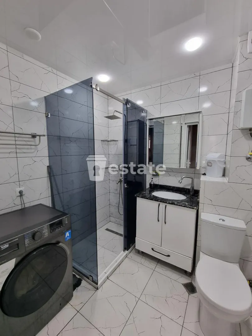 Renting a comfortable 2+1 in old Batumi — photo 9
