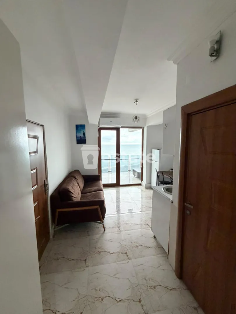 Bright 1+1 apartment for rent with sea view — photo 1