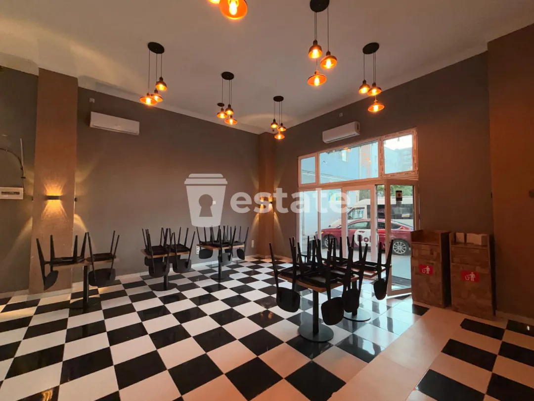 For rent: Spacious commercial premises (food service) — photo 3