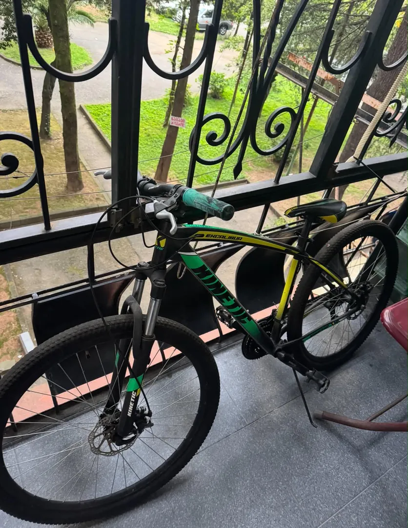 bicycle — photo 1