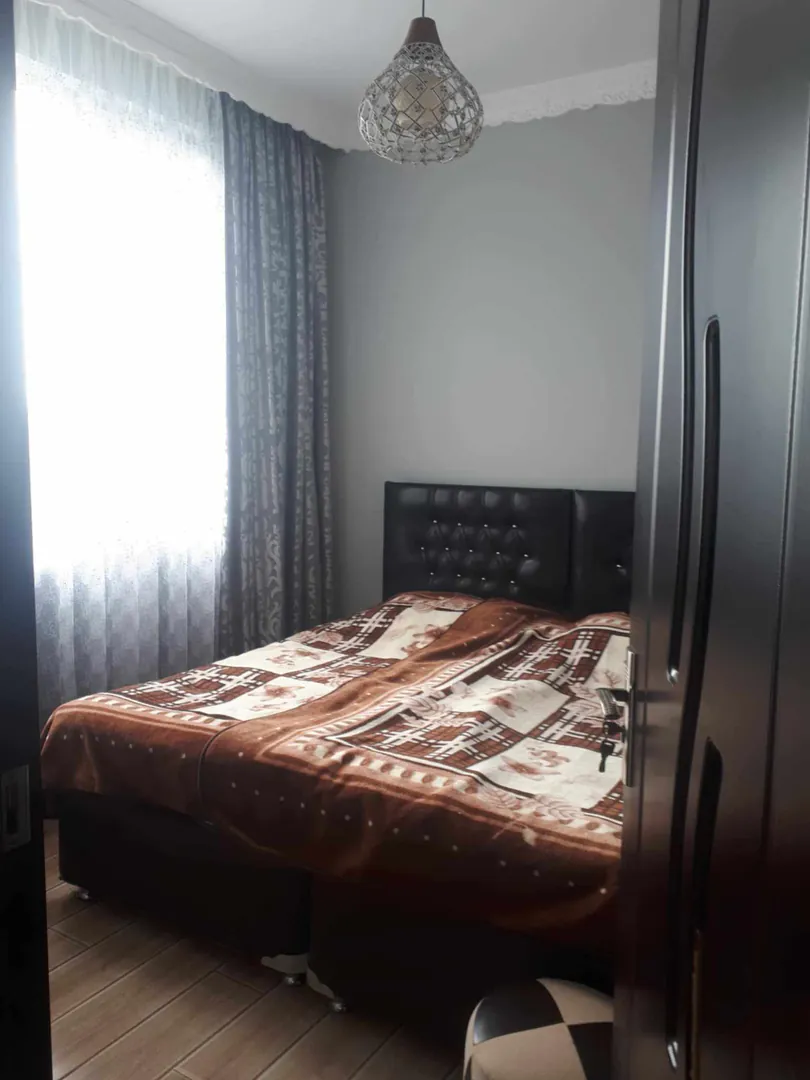 Rent — photo 2