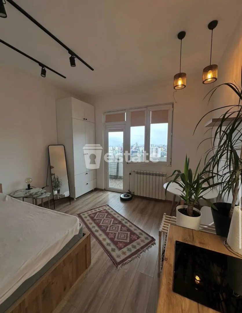 Comfortable studio for rent near Heroes Alley — photo 1
