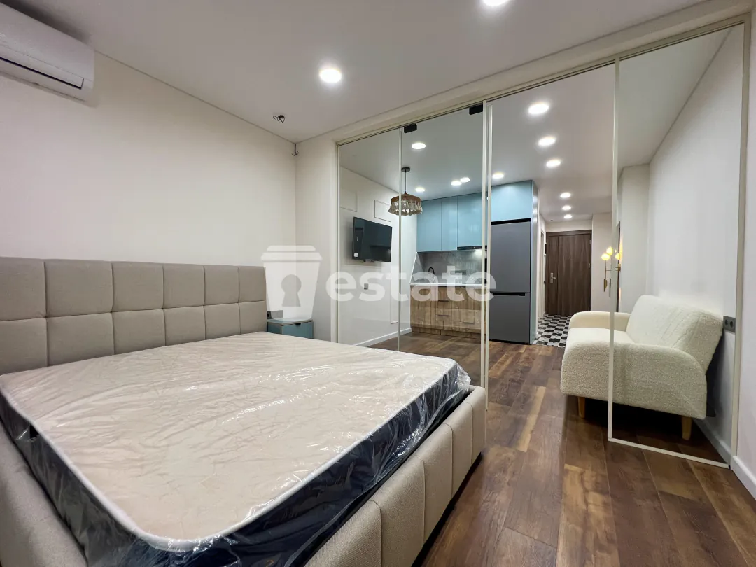 Stylish studio for sale in Elt quarter — photo 3