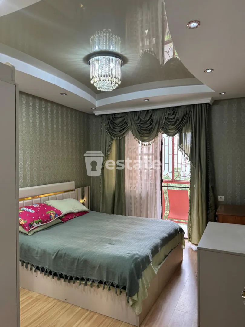 Spacious 2+1 apartment for rent in Batumi center — photo 5
