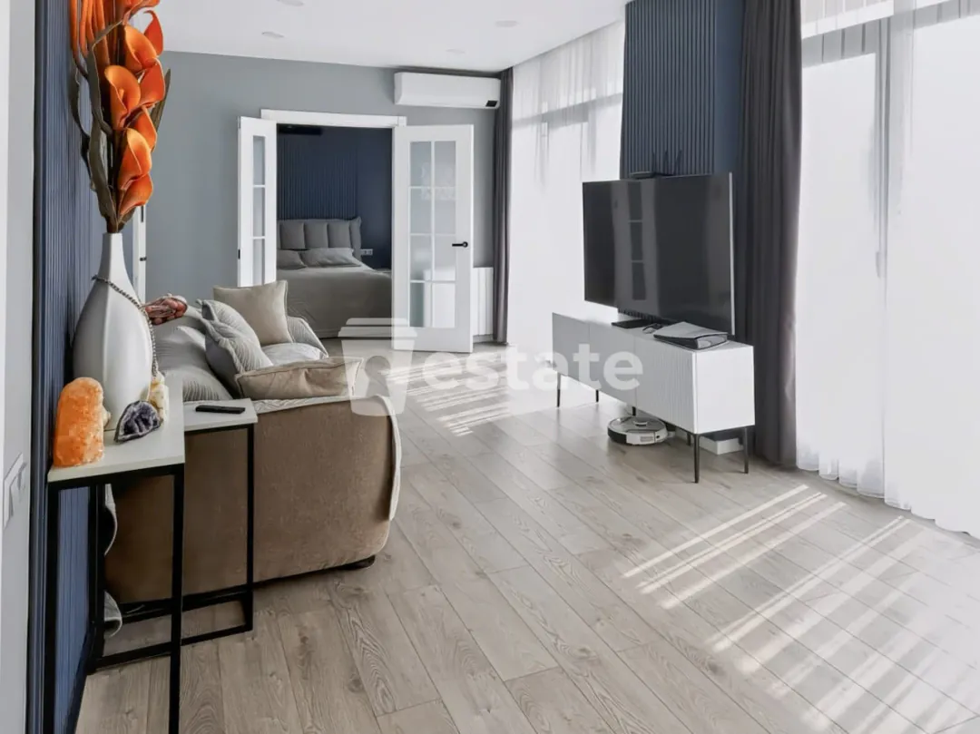 Selling a modern 3+1 apartment — photo 1