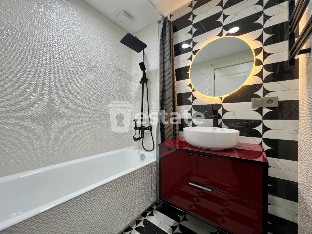 Stylish studio for sale in Elt quarter — photo 6