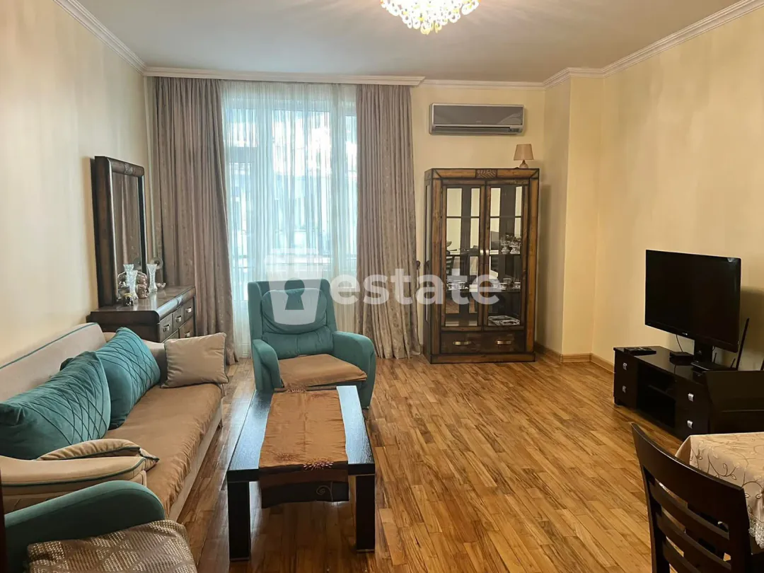 For sale: spacious 2+1 near May 6th Park — photo 1