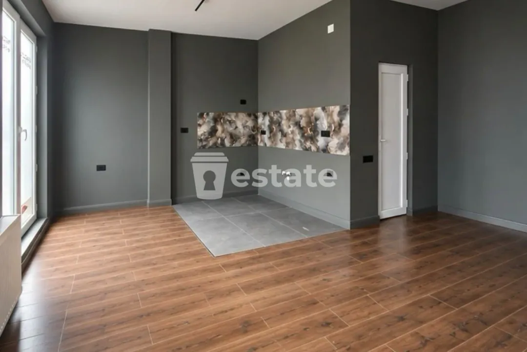 Commercial space for rent in old Batumi — photo 1
