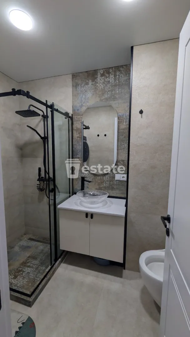 Selling a modern 2+1 apartment near the Alley of Heroes — photo 9
