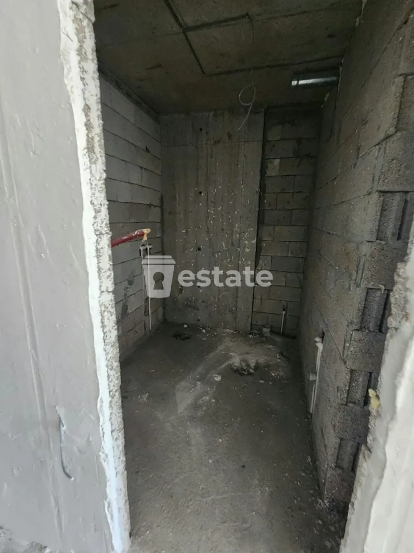 Selling a studio in a green frame near the new... — photo 3