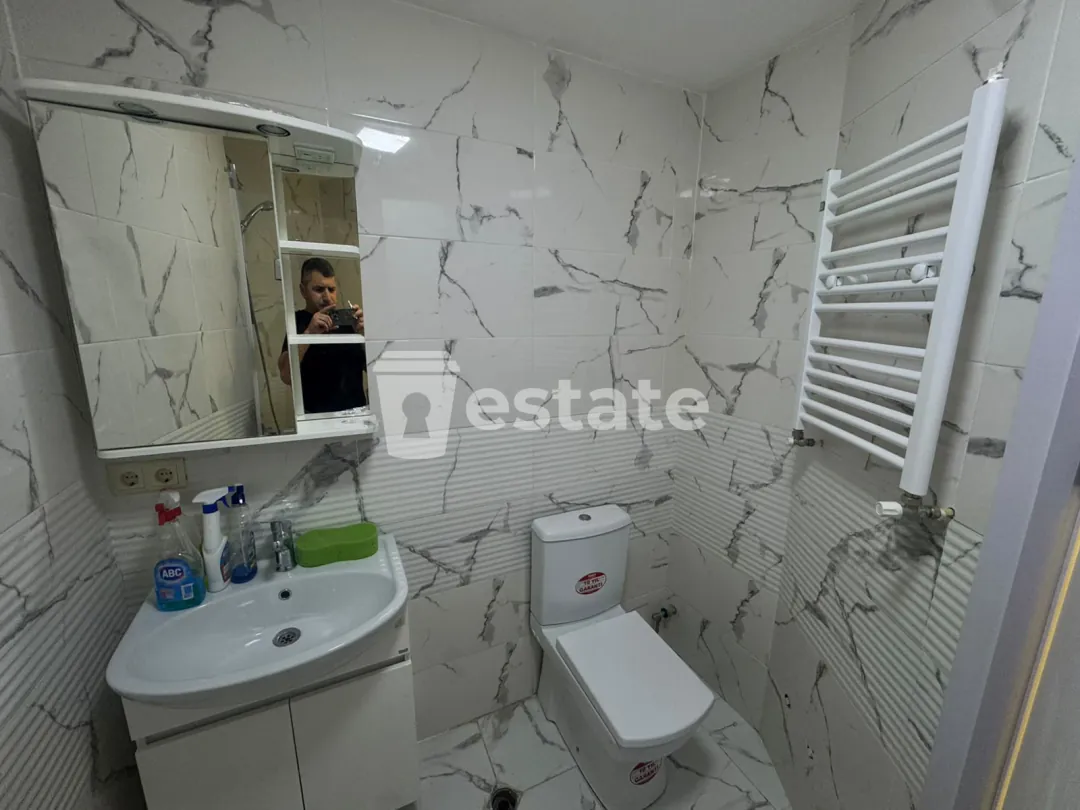 Commercial space for rent near VOX — photo 6