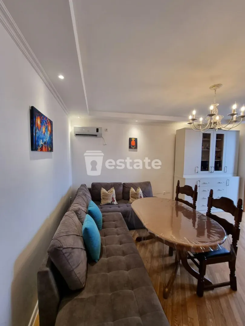 Renting a comfortable 2+1 in old Batumi — photo 1