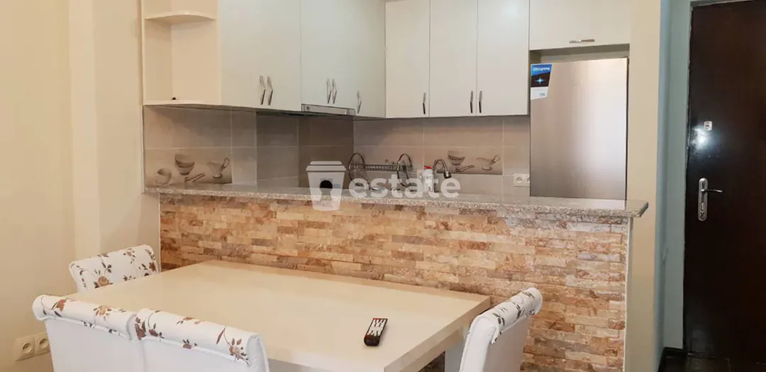 Cozy 2+1 apartment for rent in central Batumi — photo 3