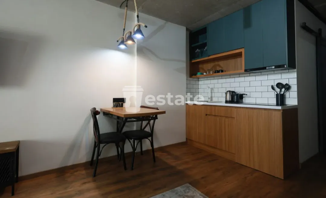 Selling a spacious studio in the Elt district — photo 5