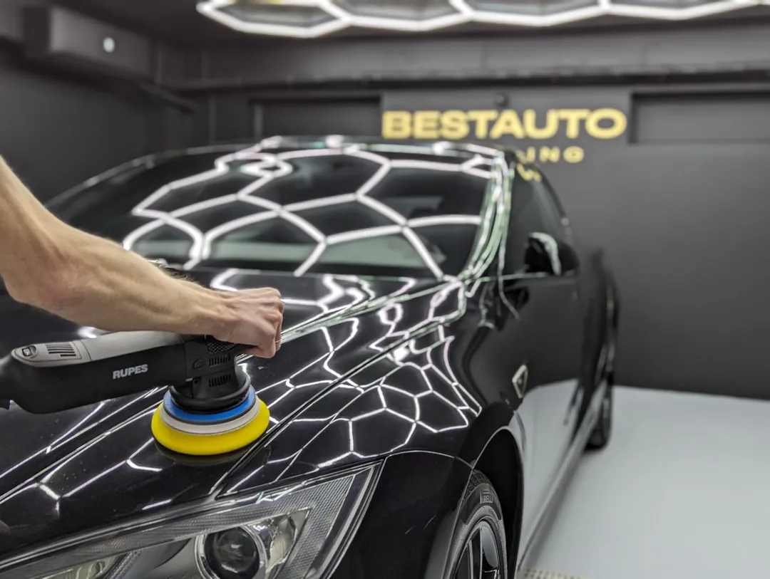ავტომობილის პოლირება — BESTAUTO პოლიტკოვსკაია — ფოტო 1