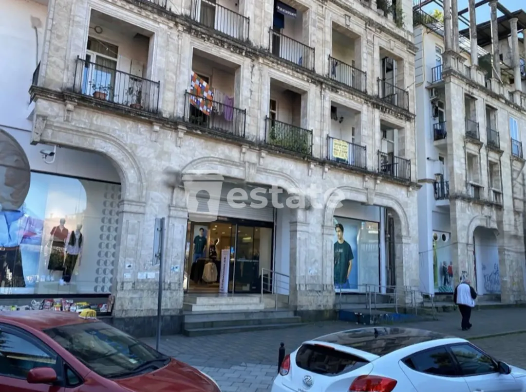 Selling a cozy 1+1 apartment in old Batumi — photo 7