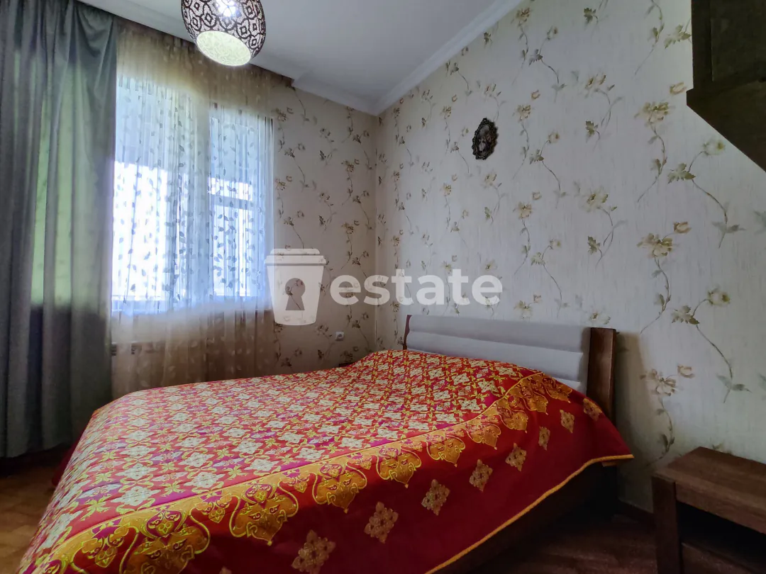 Renting out a spacious 1+1 near Batumi Mall — photo 4