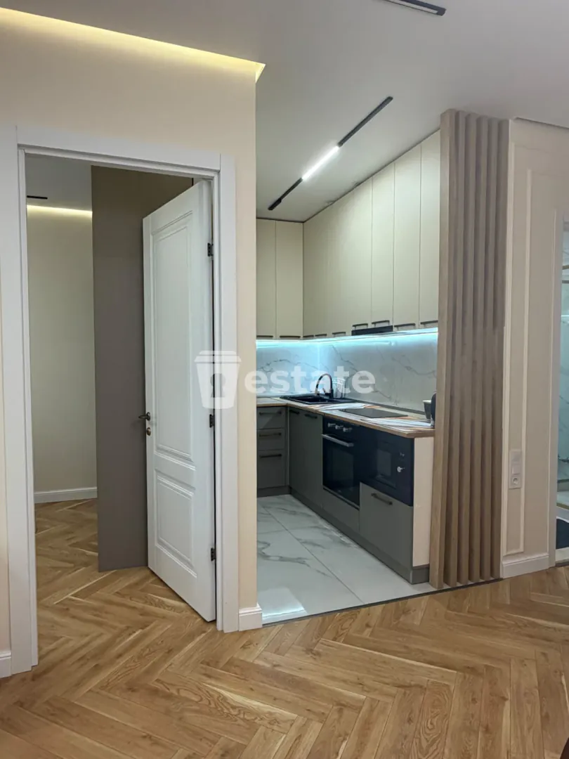 Renting a modern 1+1 apartment on Heroes Alley — photo 3