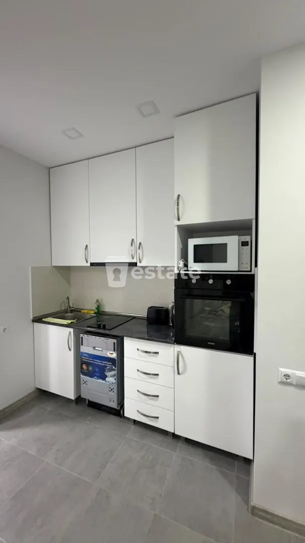 Sell fresh 1+1 apartment in Elt quarter — photo 4