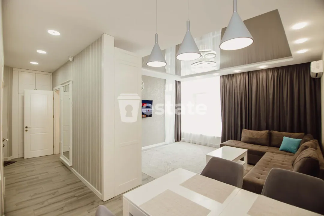 Selling a comfortable 1+1 apartment near Grand Mall — photo 1