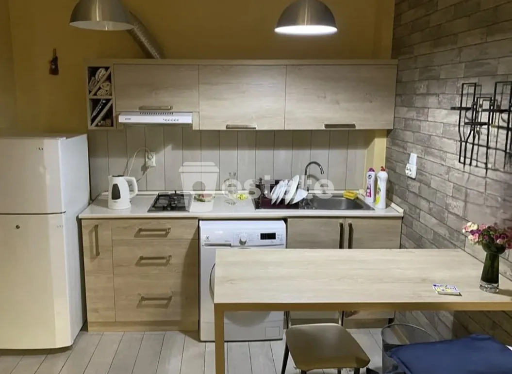 Selling a cozy 1+1 apartment in old Batumi — photo 2
