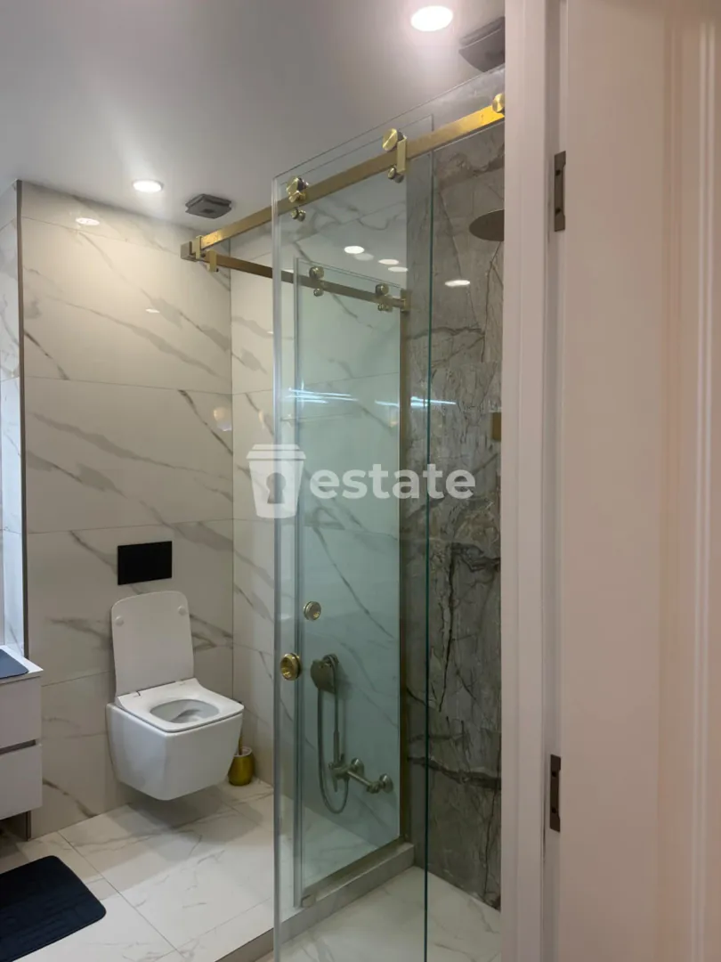Renting a modern 1+1 apartment on Heroes Alley — photo 7