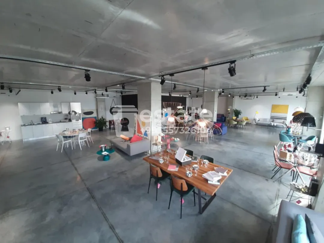 Selling commercial premises opposite the stadium — photo 3