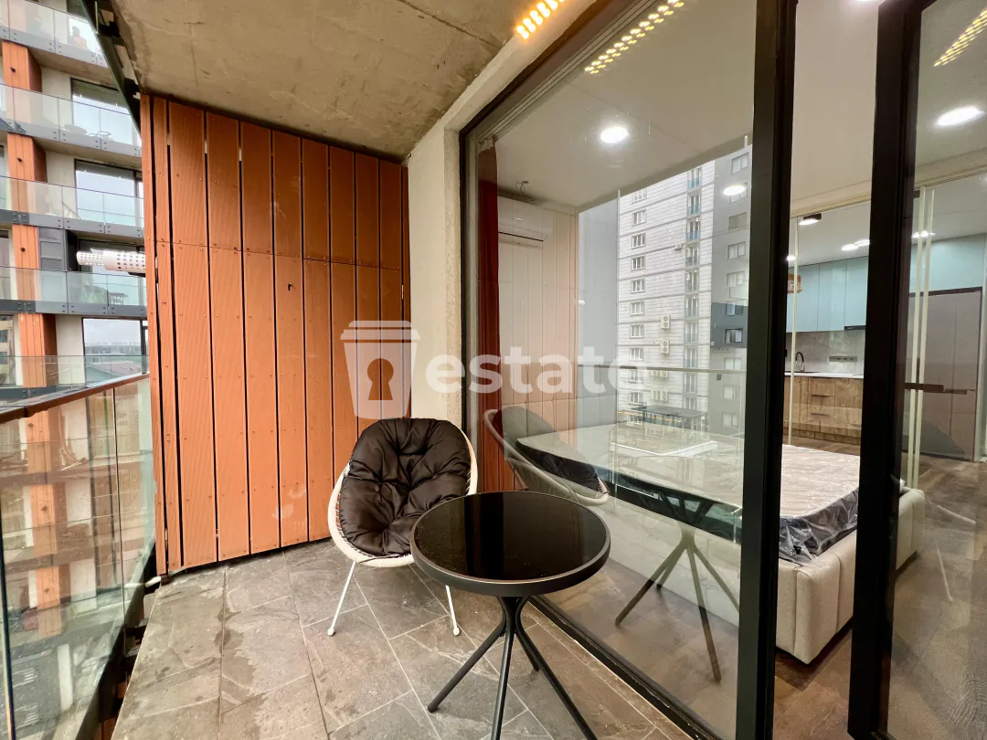 Stylish studio for sale in Elt quarter — photo 7