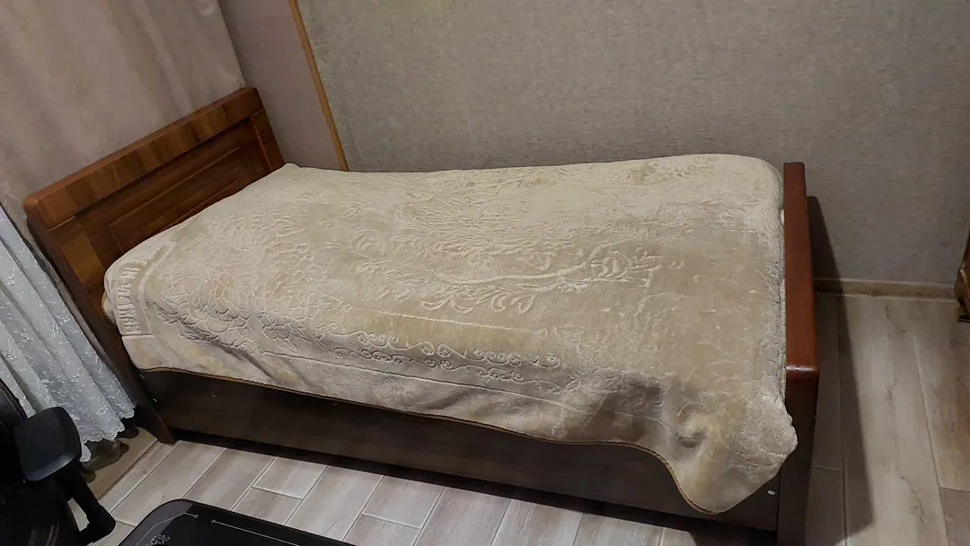 Single bed for sale with mattress and storage compartment — photo 1